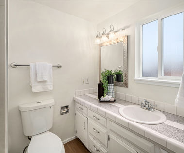 1113 180th St SW, Lynnwood, WA - Upgrade Realty5