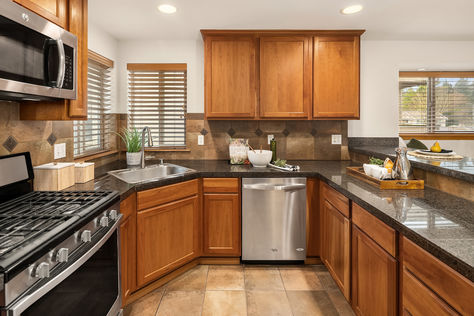 12050 33rd Ave NE Unit C, Seattle, WA - Upgrade Realty10