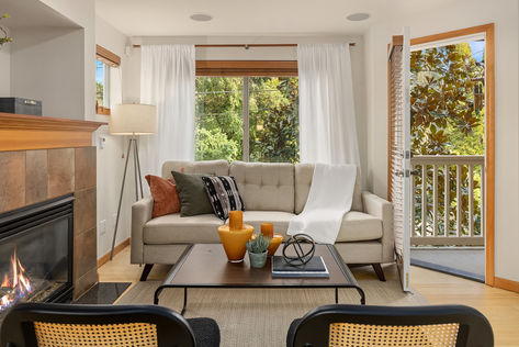 12050 33rd Ave NE Unit C, Seattle, WA - Upgrade Realty17