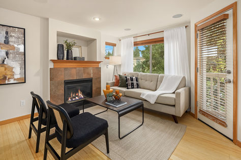 12050 33rd Ave NE Unit C, Seattle, WA - Upgrade Realty6