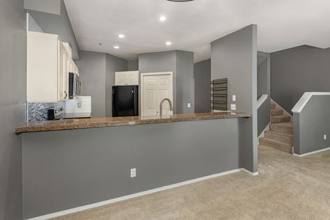 12113 NE 172nd Pl #J202, Bothell, WA - Upgrade Realty12