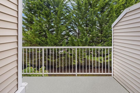 12113 NE 172nd Pl #J202, Bothell, WA - Upgrade Realty13