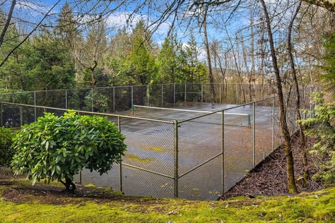 12113 NE 172nd Pl #J202, Bothell, WA - Upgrade Realty3