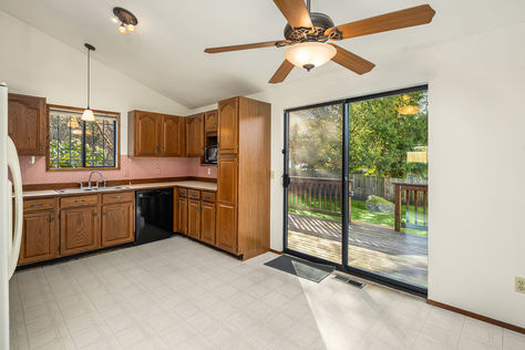 12755 SE 191st Pl, Renton, WA - Upgrade Realty40