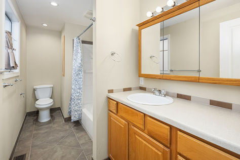 12755 SE 191st Pl, Renton, WA - Upgrade Realty7