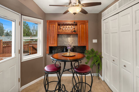 16534 4th Ave S, Burien, WA - Upgrade Realty21