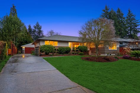 16534 4th Ave S, Burien, WA - Upgrade Realty44