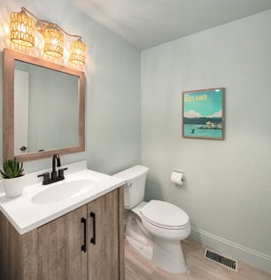 13716 50th Ave W, Edmonds, WA 98026- Upgrade Realty2