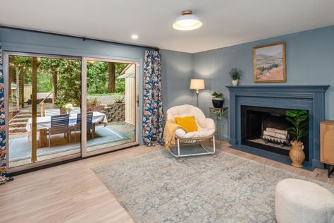 13716 50th Ave W, Edmonds, WA 98026- Upgrade Realty25