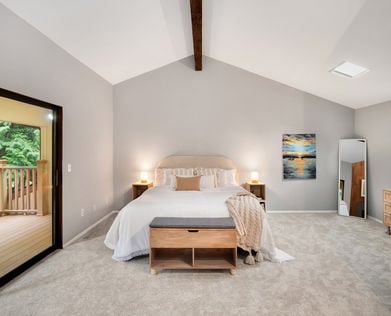 13716 50th Ave W, Edmonds, WA 98026- Upgrade Realty7