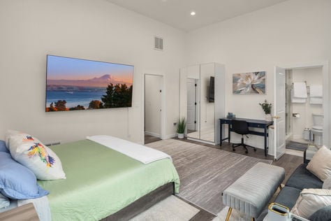 14616 SE 20th St Bellevue, WA 98007 - 2026 - Upgrade Realty20