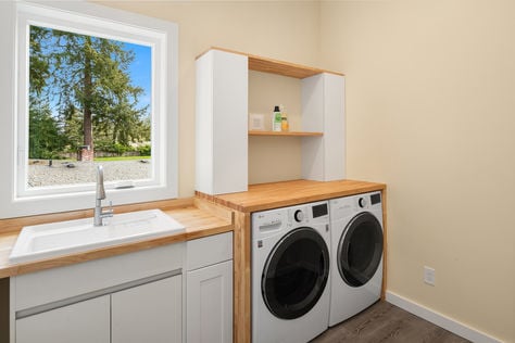 14616 SE 20th St Bellevue, WA 98007 - 2026 - Upgrade Realty24