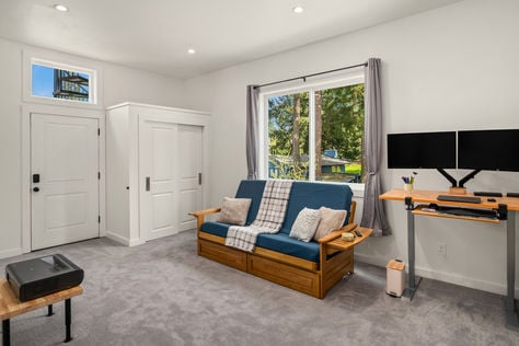 14616 SE 20th St Bellevue, WA 98007 - 2026 - Upgrade Realty27