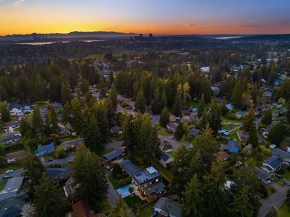 14616 SE 20th St Bellevue, WA 98007 - 2026 - Upgrade Realty32