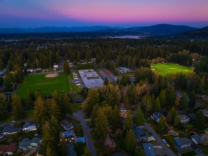 14616 SE 20th St Bellevue, WA 98007 - 2026 - Upgrade Realty35