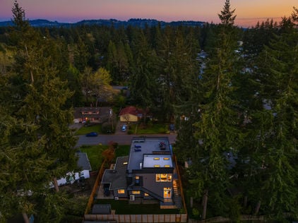 14616 SE 20th St Bellevue, WA 98007 - 2026 - Upgrade Realty37