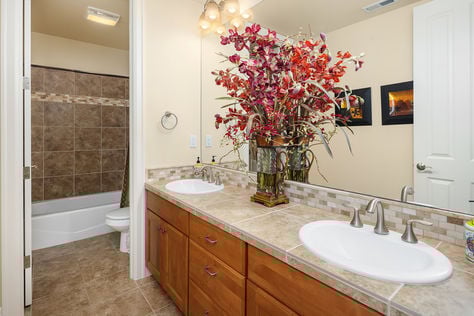 15335 NE 106th St Redmond, WA - Upgrade Realty77