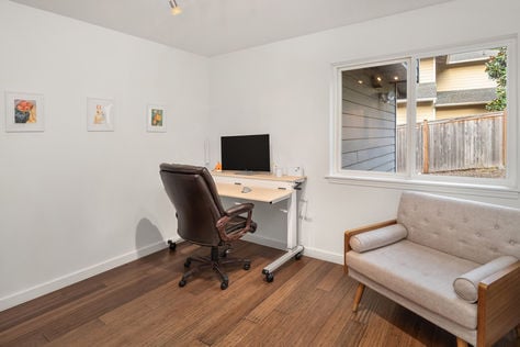 27815 NE 30th St, Redmond, WA - Upgrade Realty26