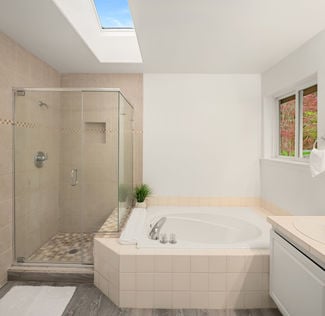 27815 NE 30th St, Redmond, WA - Upgrade Realty38