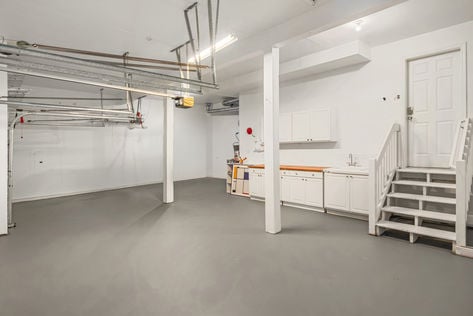 27815 NE 30th St, Redmond, WA - Upgrade Realty40