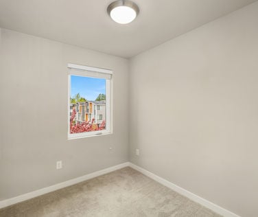 729 112th St SW #E1, Everett, WA 98204 - Upgrade Realty30