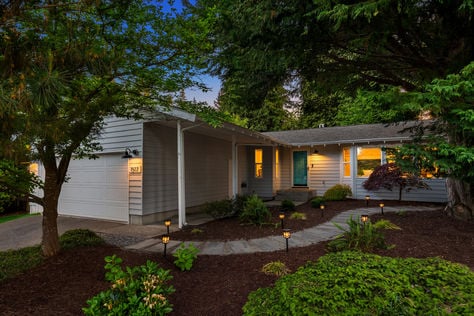 1517 3rd Pl, Kirkland, WA - Upgrade Realty31