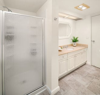 15508 Country Club Dr A13, Mill Creek, WA - Upgrade Realty8