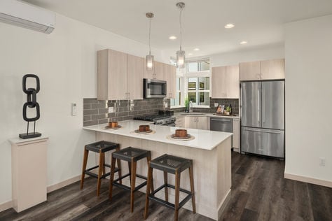 1631 S King St #C Seattle, WA - Upgrade Realty14