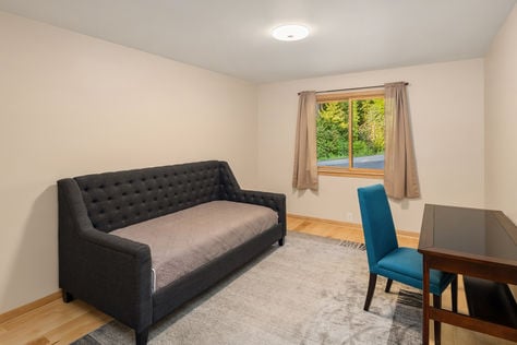 16311 25th Ave SW Burien WA - Upgrade Realty17