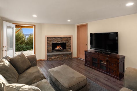 16311 25th Ave SW Burien WA - Upgrade Realty32