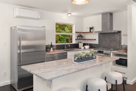 16628 SE 26th St, Bellevue, WA - Upgrade Realty14