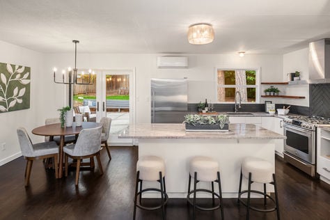 16628 SE 26th St, Bellevue, WA - Upgrade Realty20