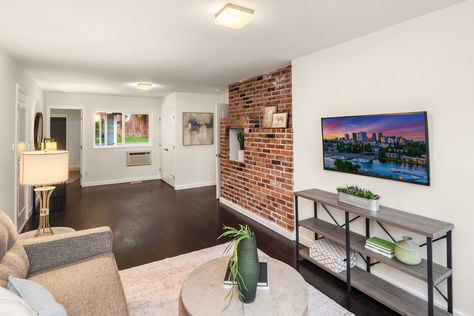 16628 SE 26th St, Bellevue, WA - Upgrade Realty29