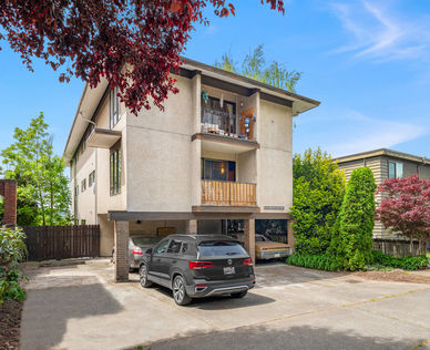 2633 Franklin Ave E #102, Seattle, WA - Upgrade Realty3