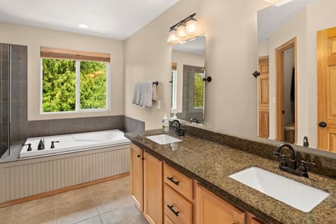 707 122nd Ave Ct E, Edgewood, WA - Upgrade Realty40