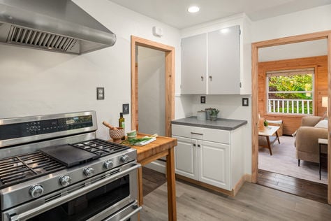 7741 16th Ave NW, Seattle, WA - Upgrade Realty35