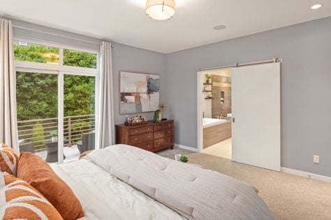 8221 21st Ave NE, Seattle, WA - Upgrade Realty32