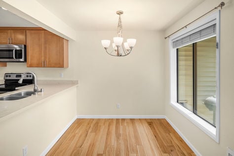117413 119th lane SE # F13 Renton WA - Upgrade Realty11