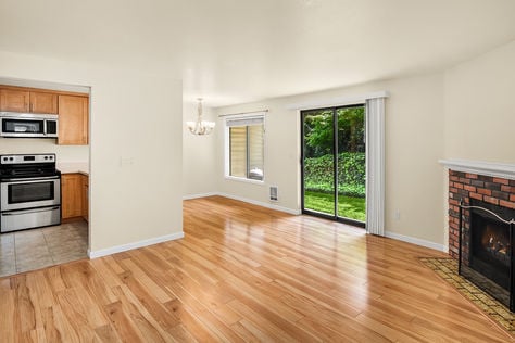 117413 119th lane SE # F13 Renton WA - Upgrade Realty12