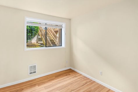 117413 119th lane SE # F13 Renton WA - Upgrade Realty5