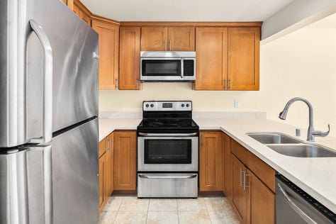 117413 119th lane SE # F13 Renton WA - Upgrade Realty8