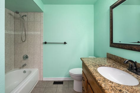11821 SE 67th Pl, Bellevue, WA - Upgrade Realty31