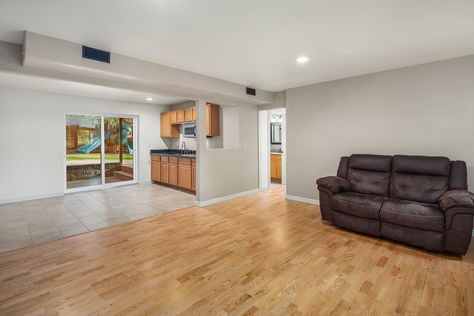 11821 SE 67th Pl, Bellevue, WA - Upgrade Realty39