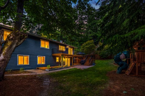 11821 SE 67th Pl, Bellevue, WA - Upgrade Realty49