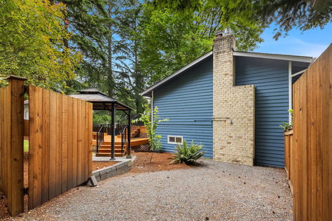 11821 SE 67th Pl, Bellevue, WA - Upgrade Realty7