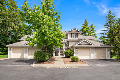 12113 NE 172 Pl J202, Bothell, WA - Upgrade Realty30