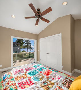1240 SW 296th St, Federal Way, WA - Upgrade Realty13