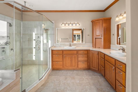 1240 SW 296th St, Federal Way, WA - Upgrade Realty21