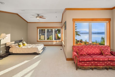 1240 SW 296th St, Federal Way, WA - Upgrade Realty24
