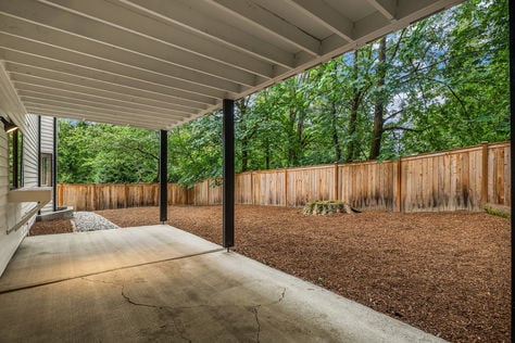 18311 NE 105th Ct, Redmond, WA - Upgrade Realty43